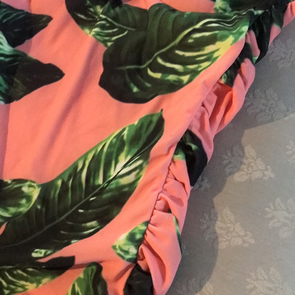 Albion palm print one piece swim suit small - Picture 4 of 8